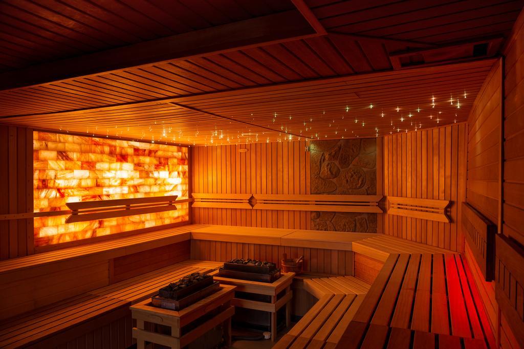 Hotel Uroczysko Cedzyna Εξωτερικό φωτογραφία