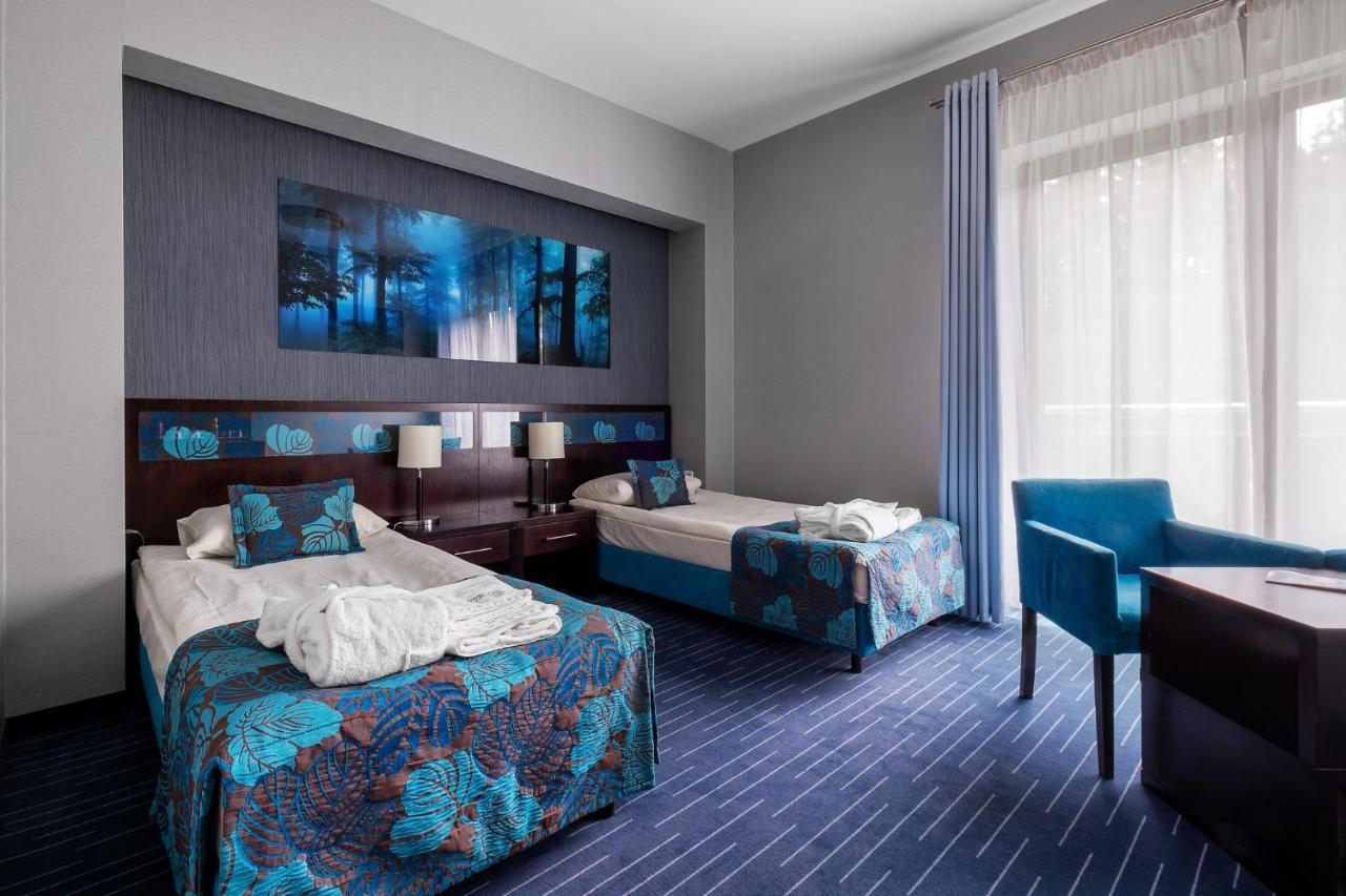 Hotel Uroczysko Cedzyna Εξωτερικό φωτογραφία