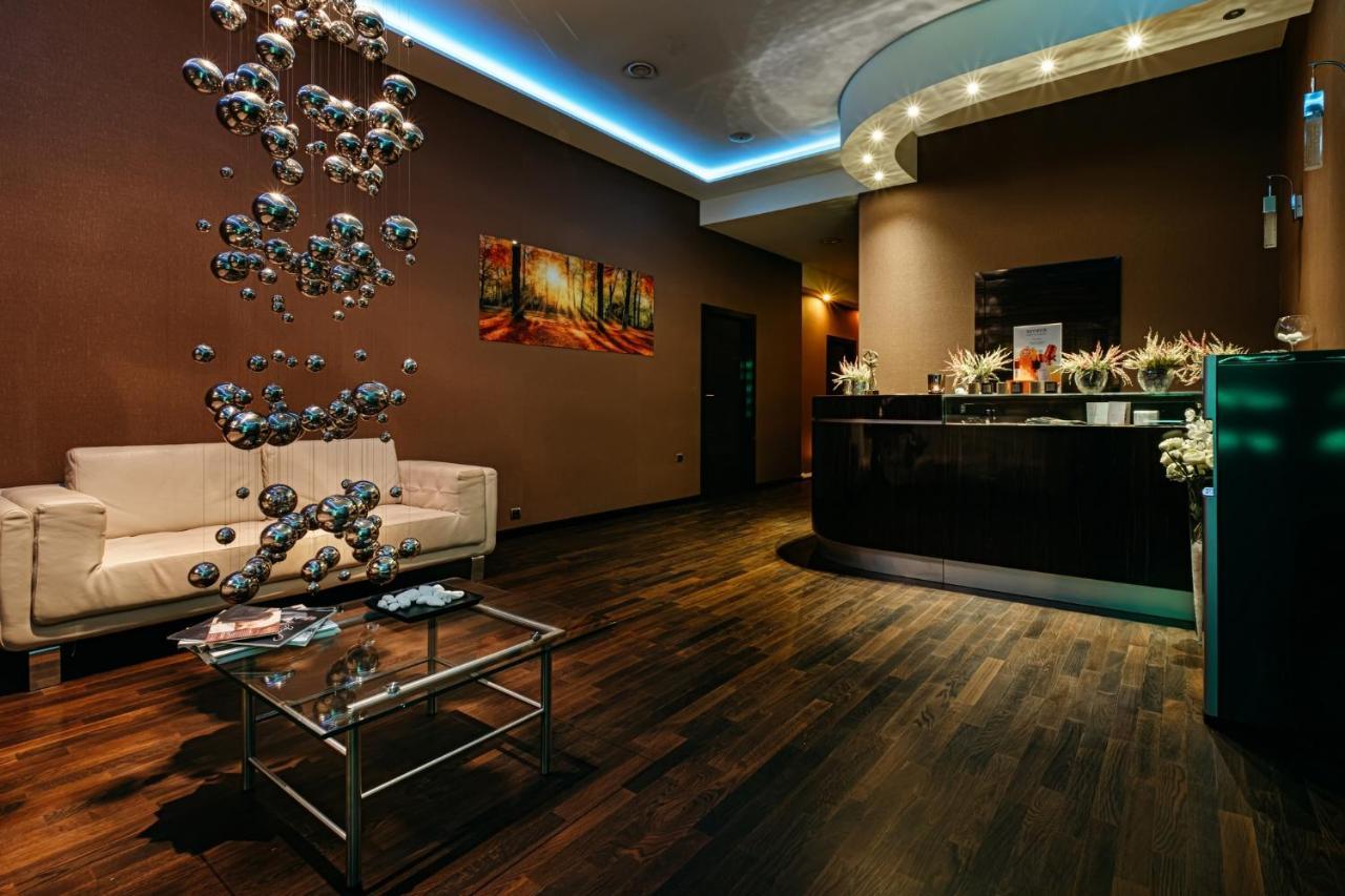 Hotel Uroczysko Cedzyna Εξωτερικό φωτογραφία