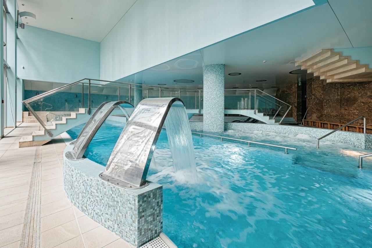 Hotel Uroczysko Cedzyna Εξωτερικό φωτογραφία