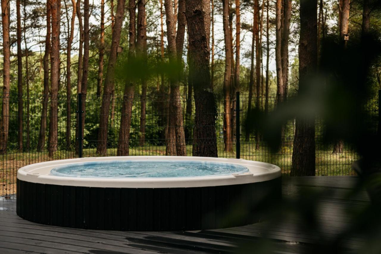 Hotel Uroczysko Cedzyna Εξωτερικό φωτογραφία