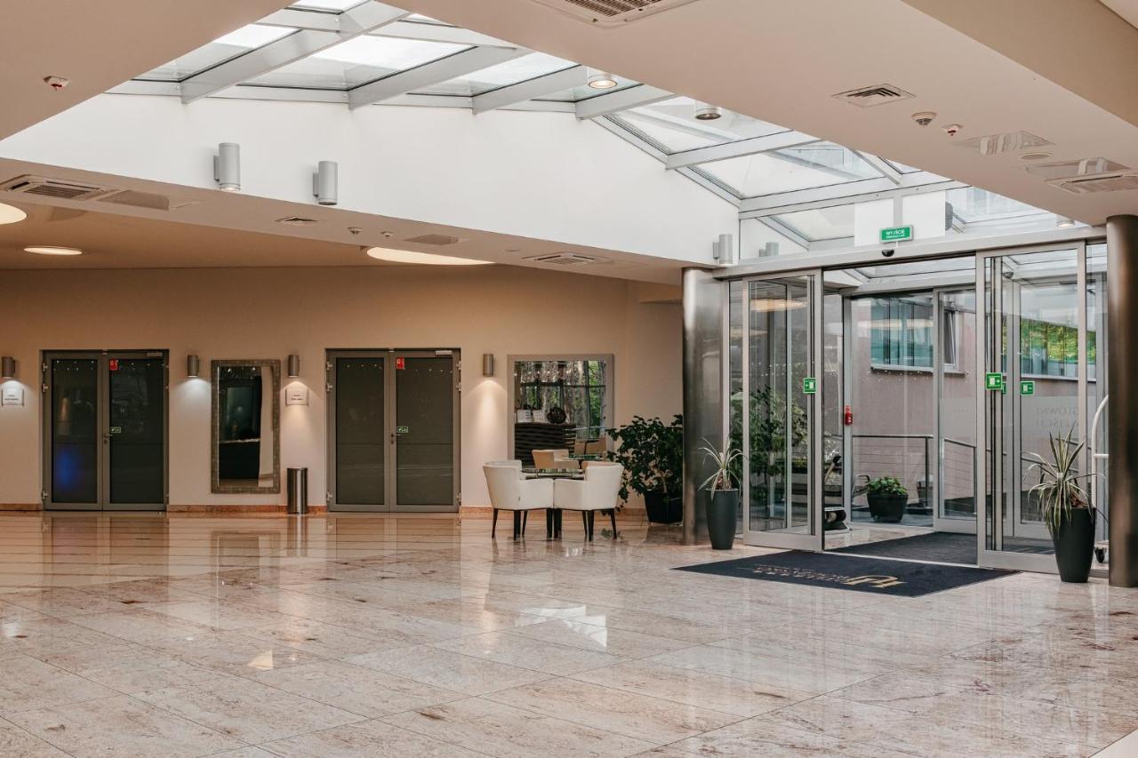 Hotel Uroczysko Cedzyna Εξωτερικό φωτογραφία